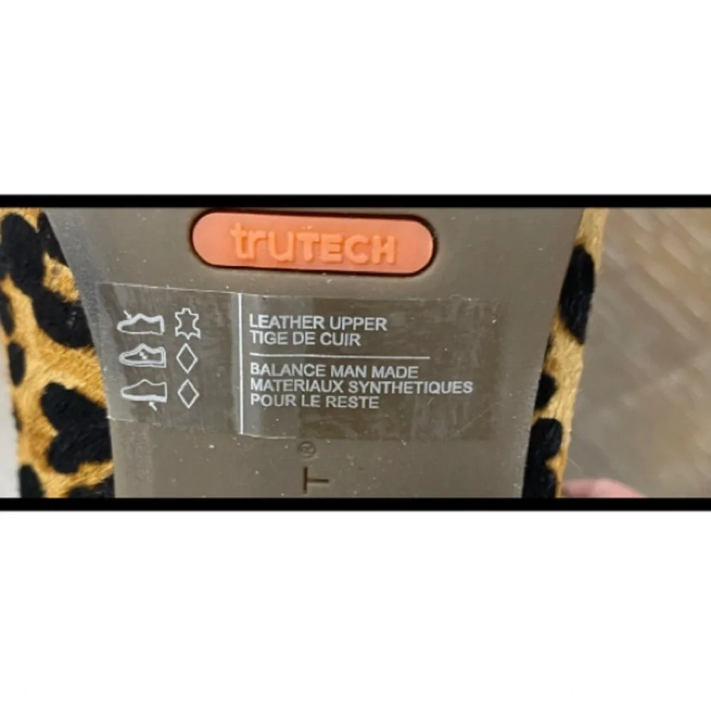 Rockport stylish leopard